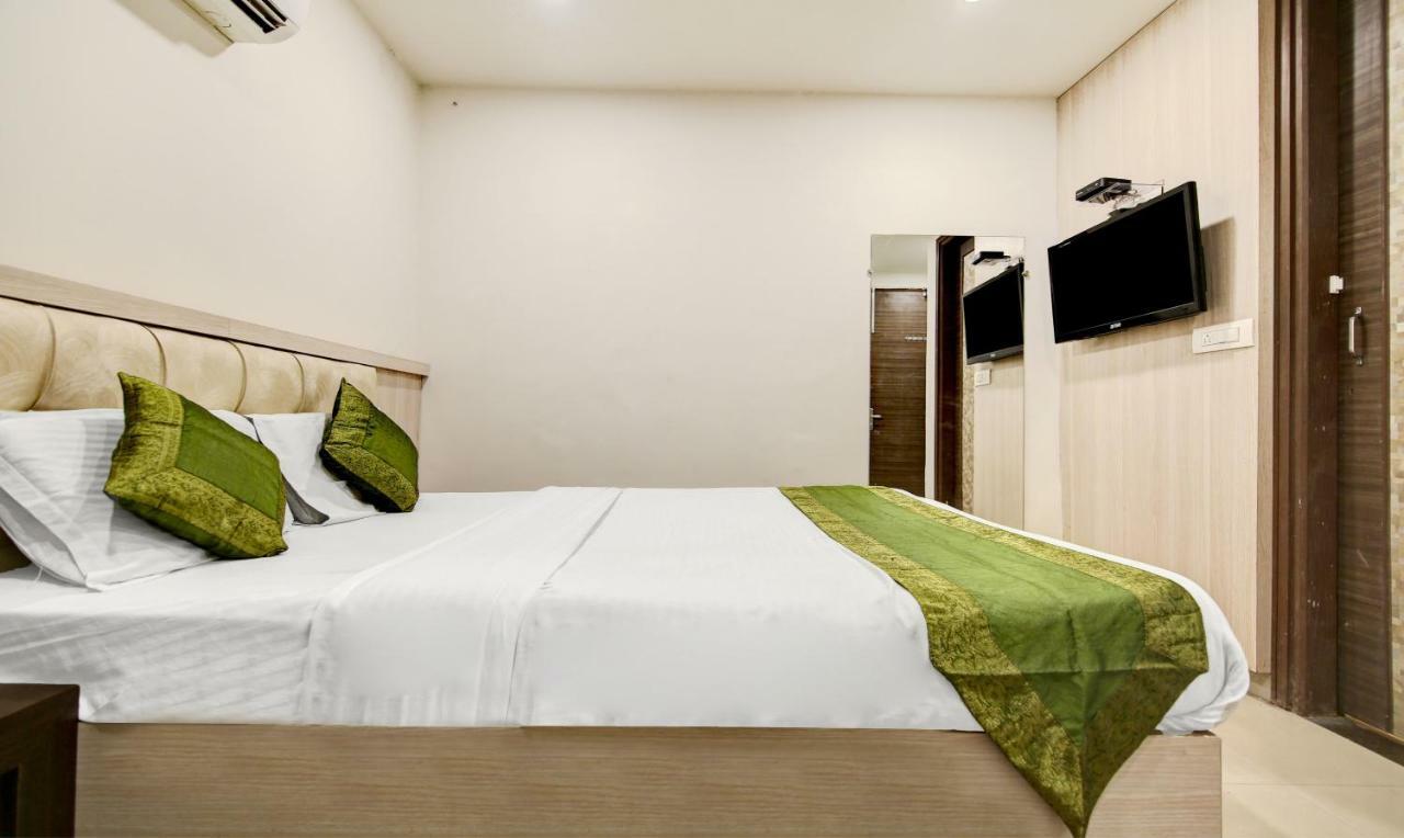 Itsy Hotels Solitaire Ambāla Kültér fotó