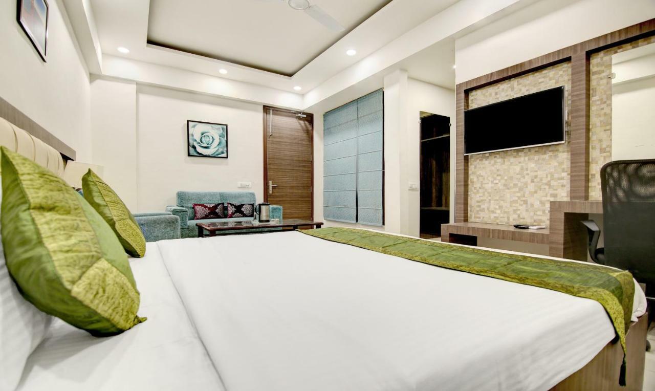 Itsy Hotels Solitaire Ambāla Kültér fotó