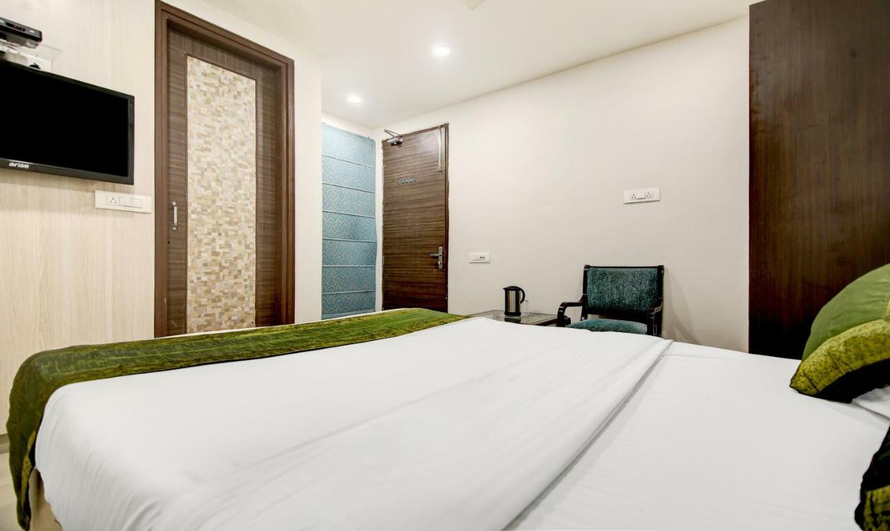 Itsy Hotels Solitaire Ambāla Kültér fotó