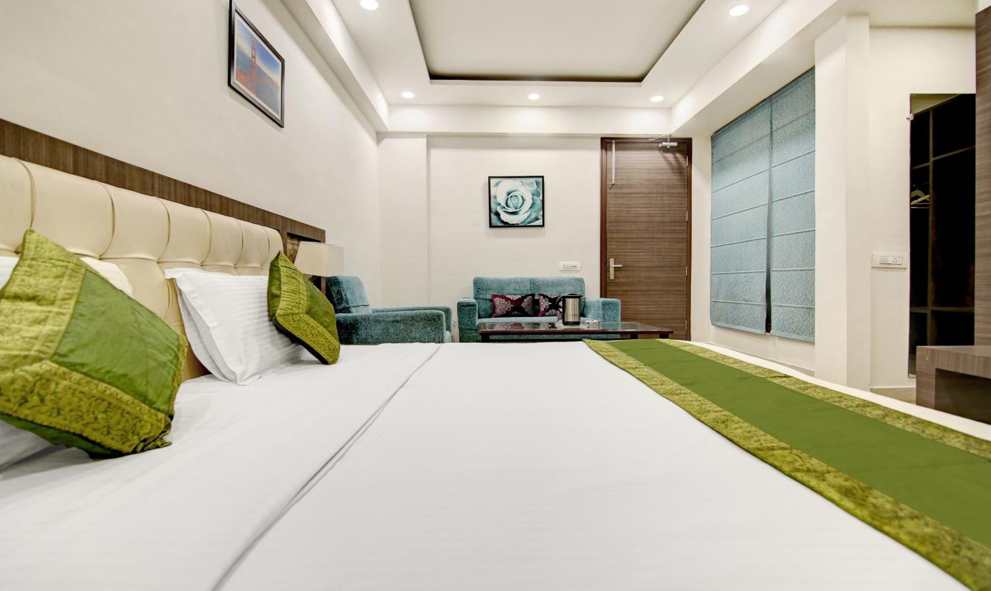 Itsy Hotels Solitaire Ambāla Kültér fotó